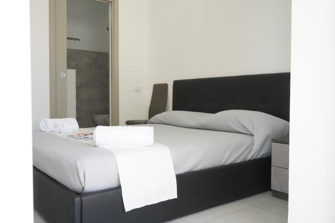 Villa Leonardo San Foca - Room, Pool & Restaurant Εξωτερικό φωτογραφία