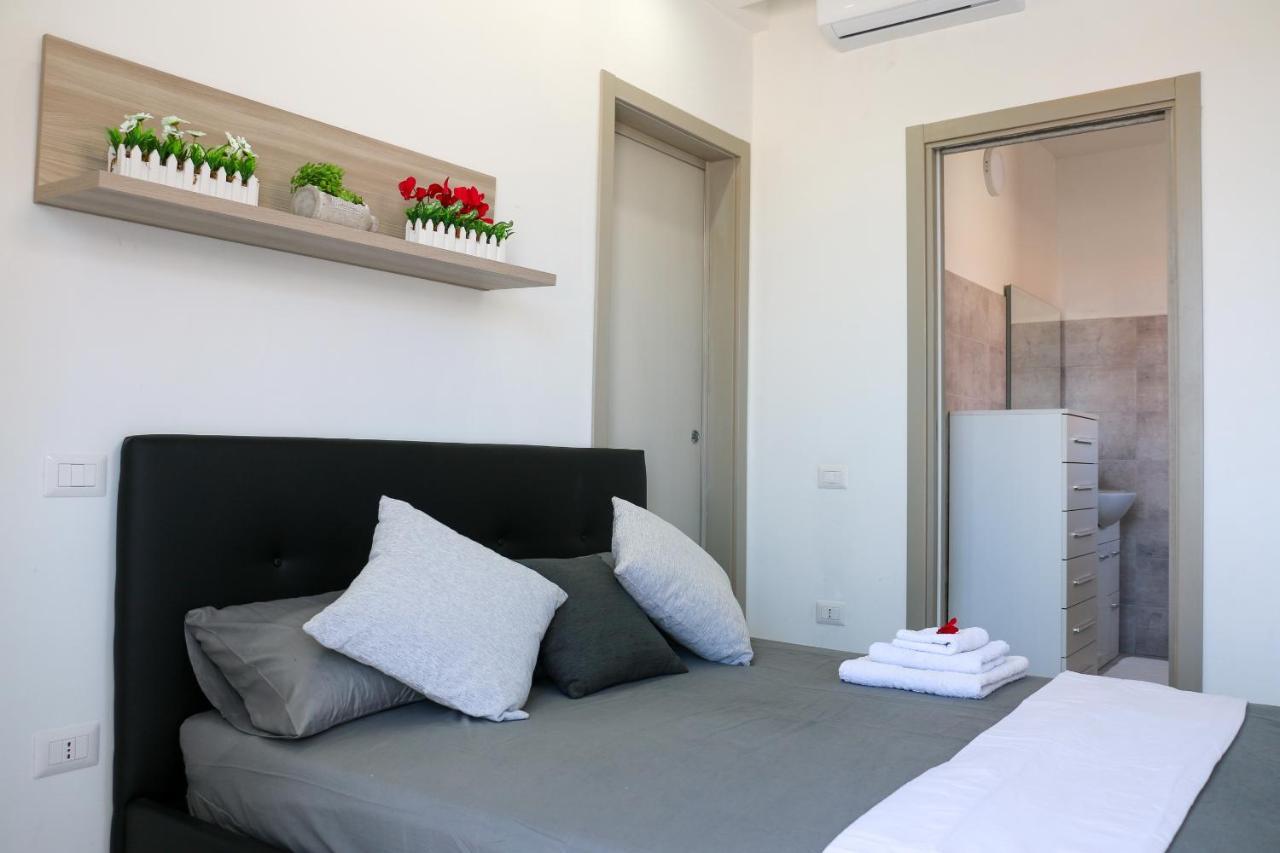 Villa Leonardo San Foca - Room, Pool & Restaurant Εξωτερικό φωτογραφία