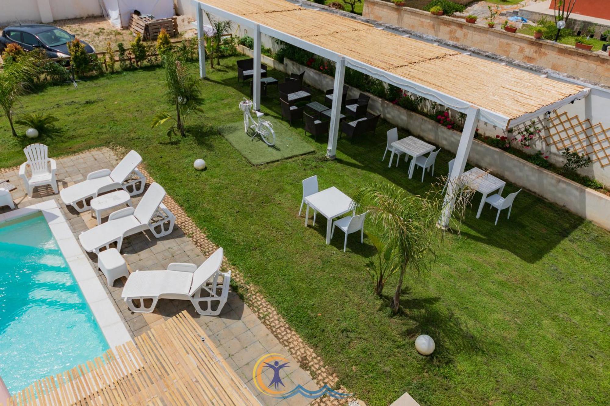Villa Leonardo San Foca - Room, Pool & Restaurant Εξωτερικό φωτογραφία