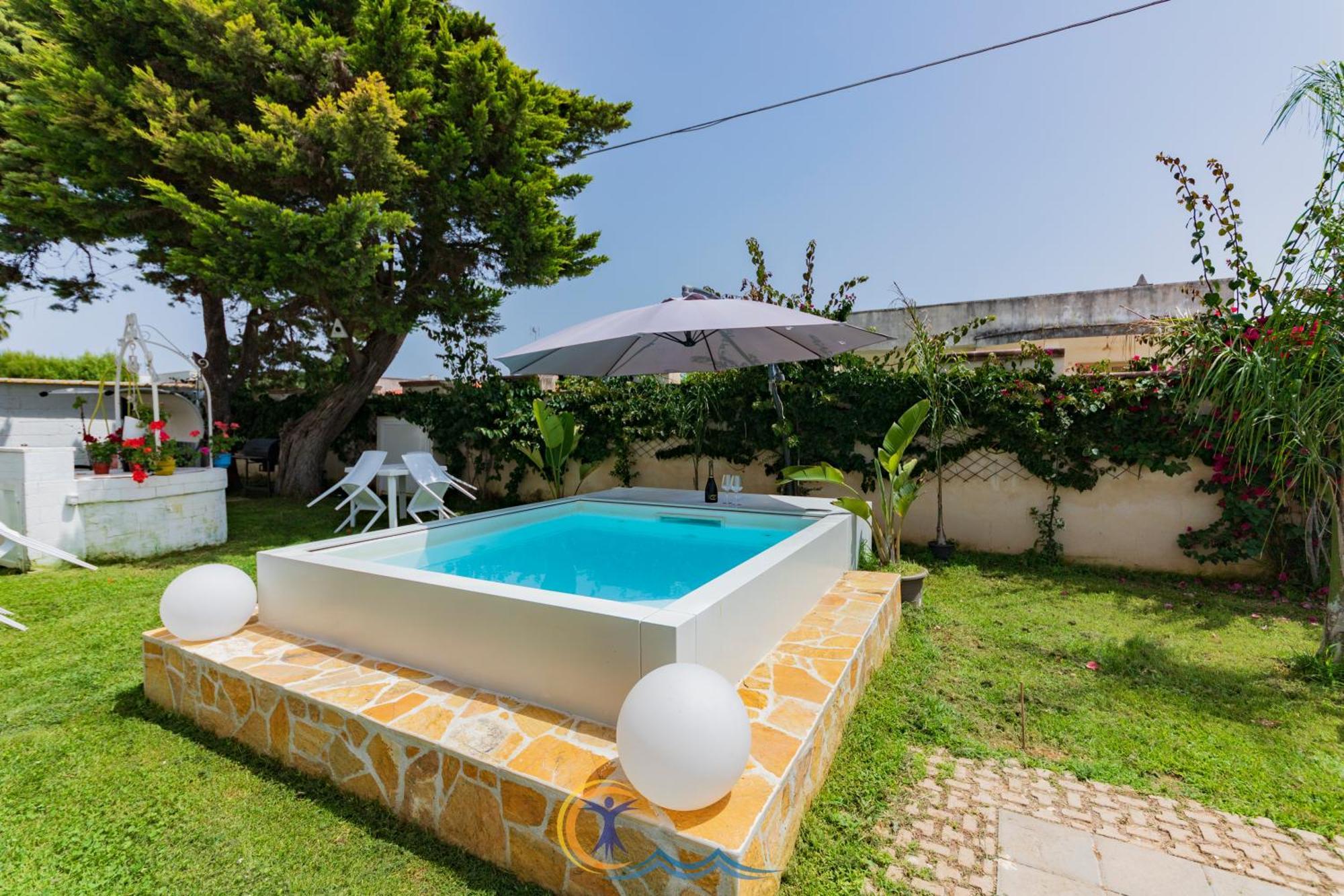 Villa Leonardo San Foca - Room, Pool & Restaurant Εξωτερικό φωτογραφία
