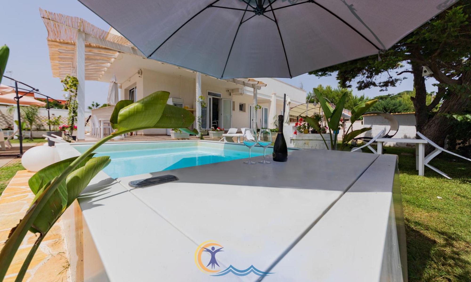 Villa Leonardo San Foca - Room, Pool & Restaurant Εξωτερικό φωτογραφία