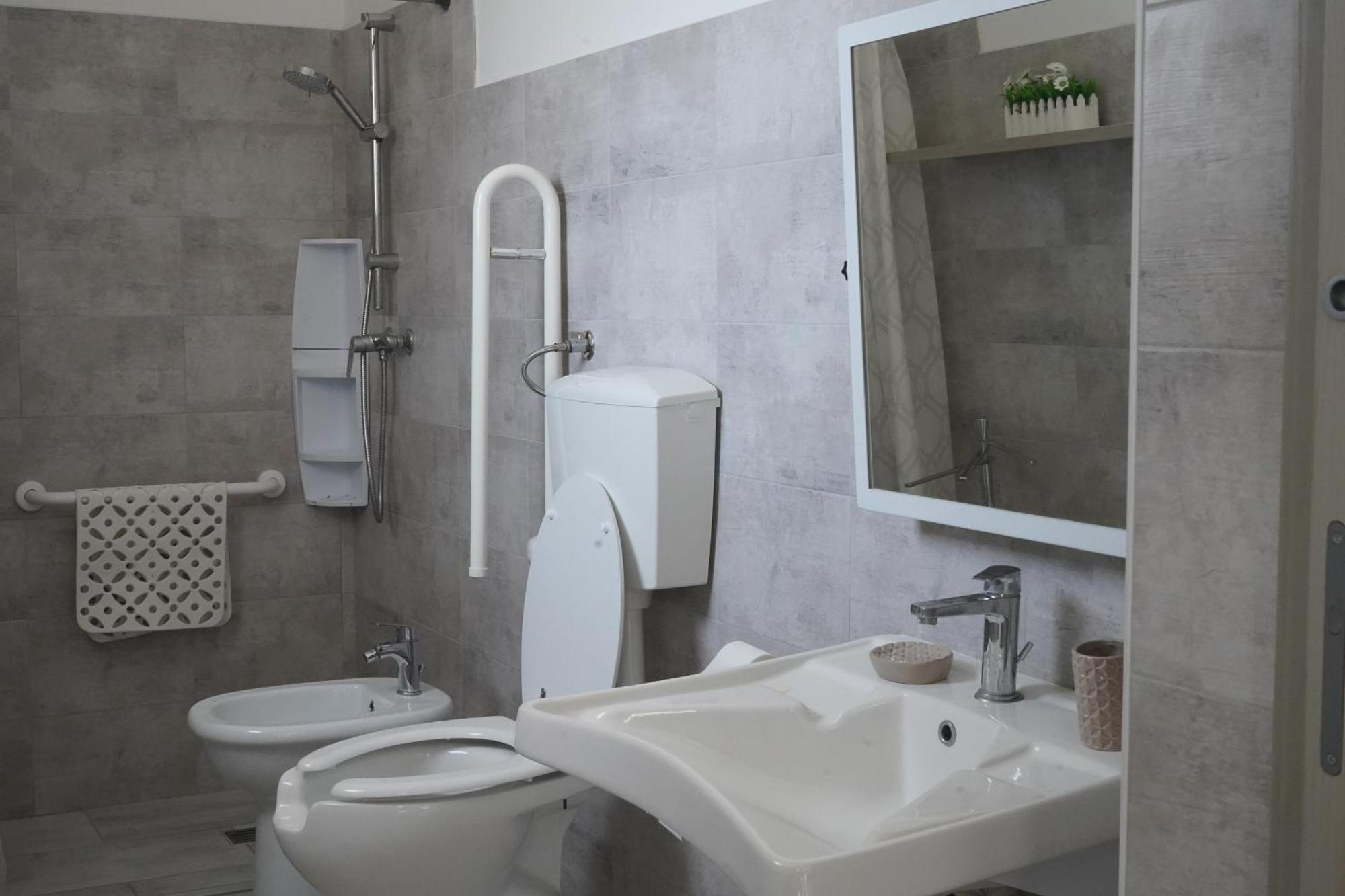 Villa Leonardo San Foca - Room, Pool & Restaurant Εξωτερικό φωτογραφία