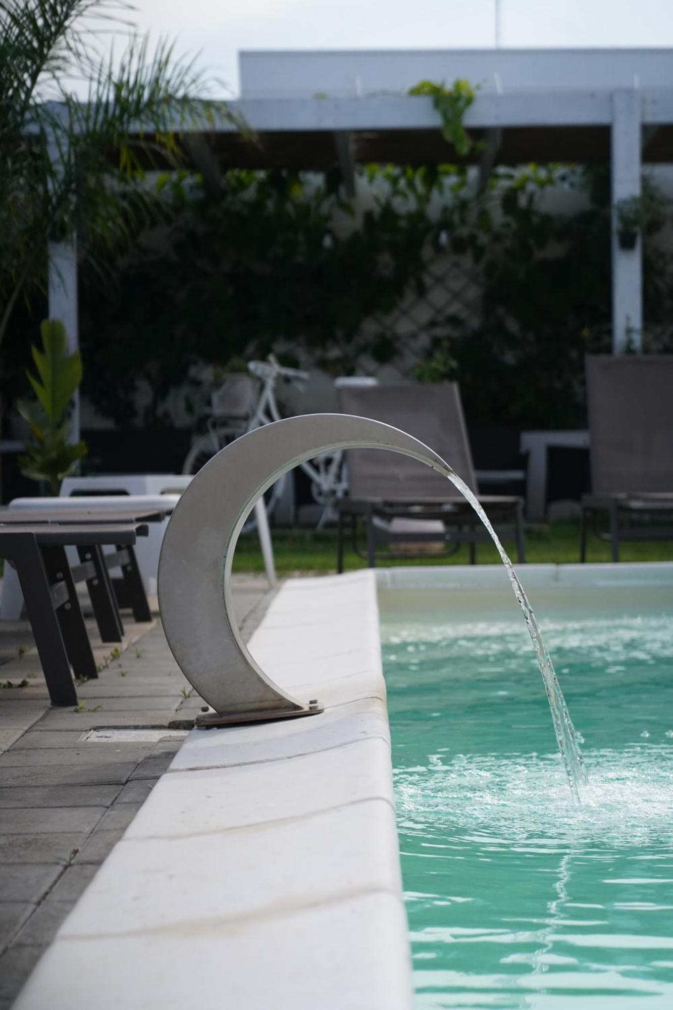 Villa Leonardo San Foca - Room, Pool & Restaurant Εξωτερικό φωτογραφία