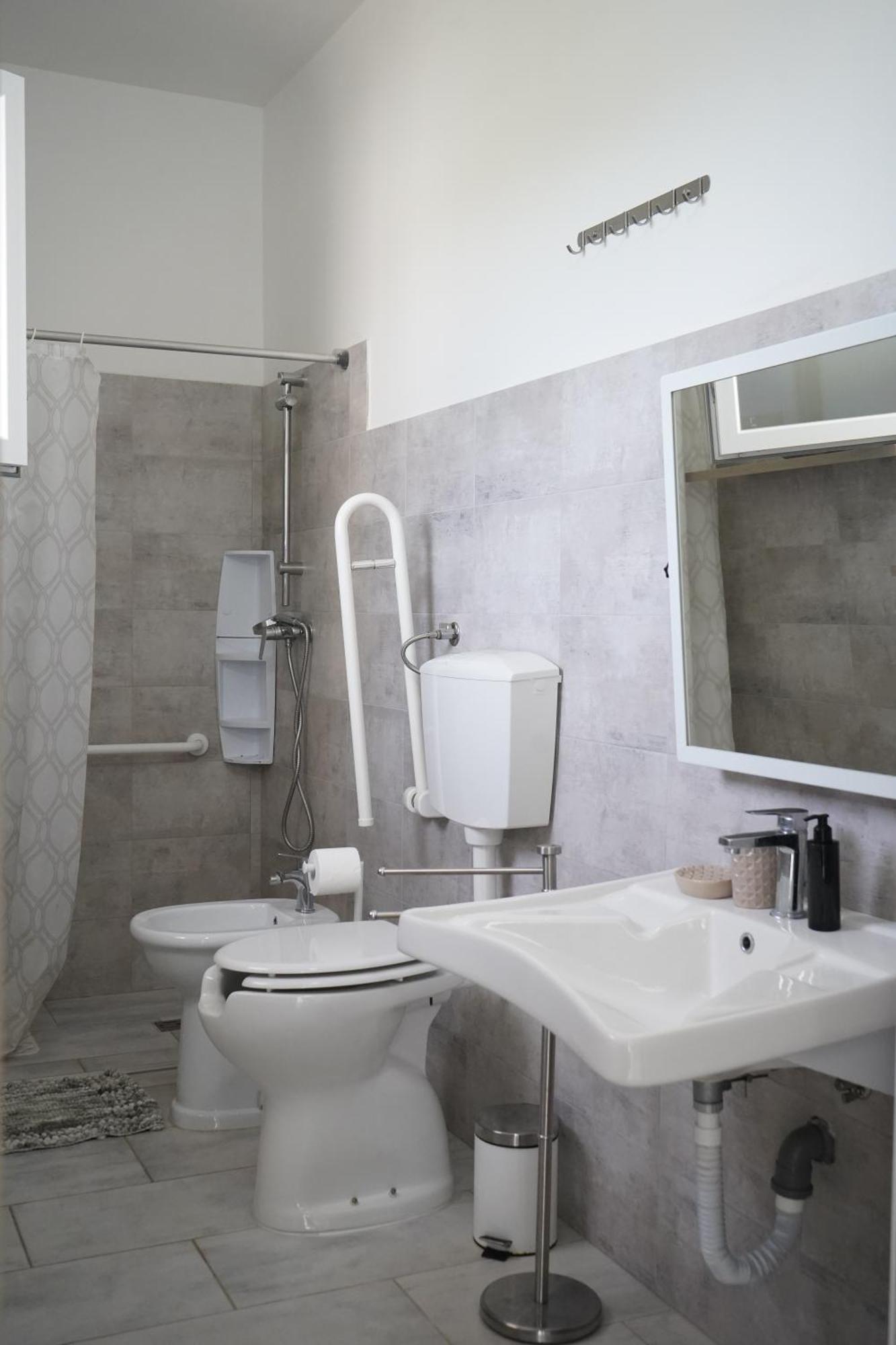 Villa Leonardo San Foca - Room, Pool & Restaurant Εξωτερικό φωτογραφία